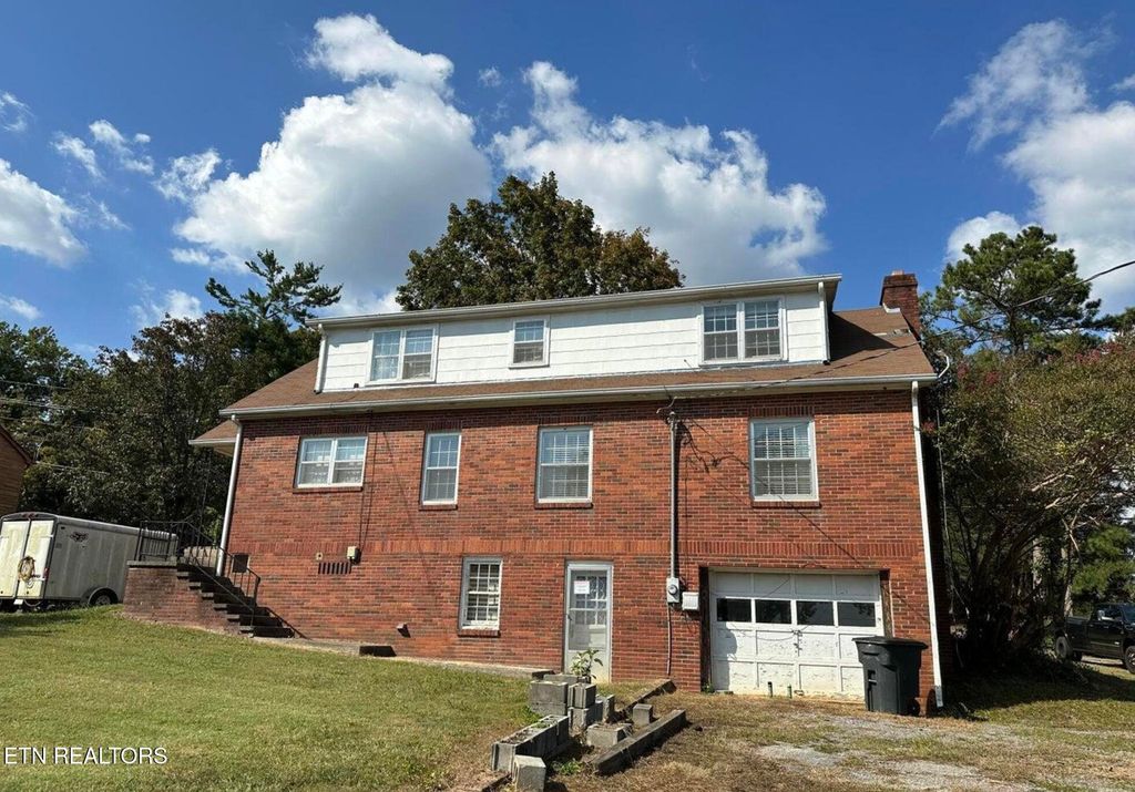 Photo of 311 W Central West Ave, Sweetwater, TN 37874 (MLS # 1287752)