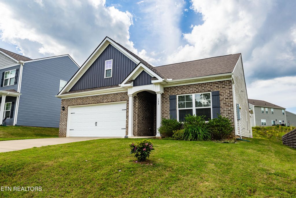 Photo of 133 Ashe Ave, Lenoir City, TN 37771 (MLS # 1339288)