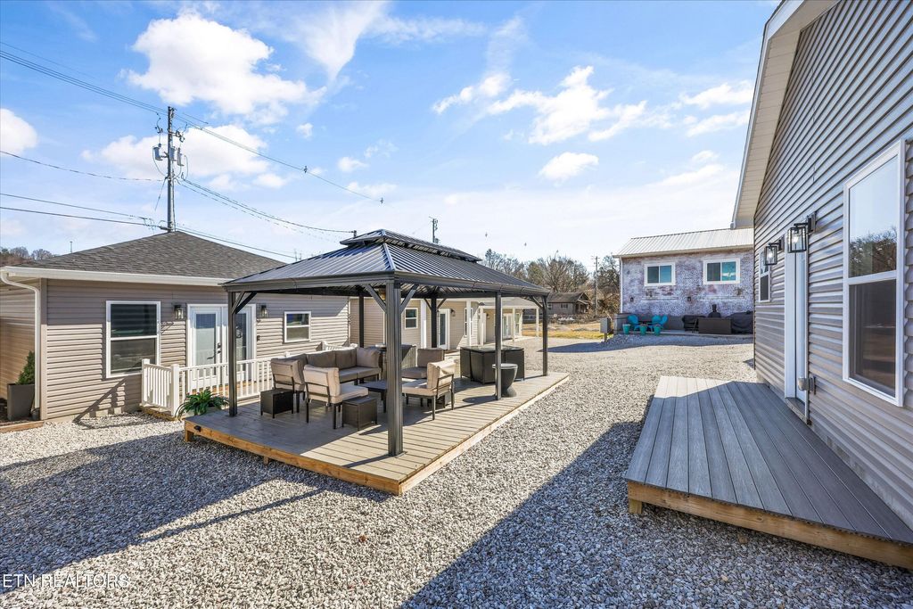 Photo of 329 7th St #329, Rocky Top, TN 37769 (MLS # 1328976)