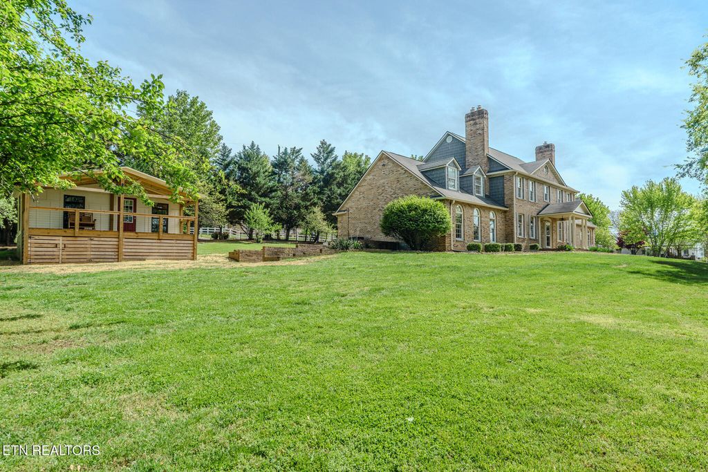 Photo of 700 S Kentucky St, Kingston, TN 37763 (MLS # 1335494)