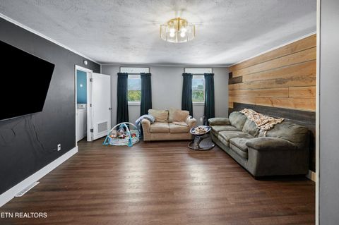 Tiny photo for 611 W 6th Ave, Lenoir City, TN 37771 (MLS # 1341456)