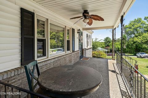 Tiny photo for 611 W 6th Ave, Lenoir City, TN 37771 (MLS # 1341456)