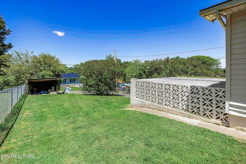 Tiny photo for 611 W 6th Ave, Lenoir City, TN 37771 (MLS # 1341456)