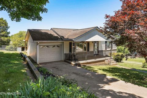 Tiny photo for 611 W 6th Ave, Lenoir City, TN 37771 (MLS # 1341456)