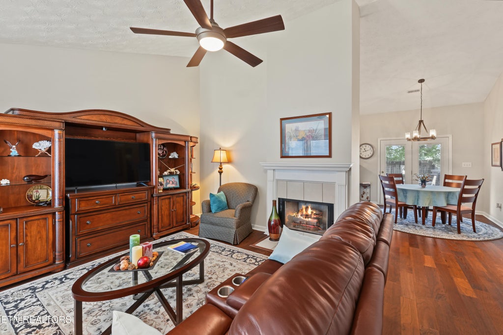 Photo of 1405 Bens View Court, Maryville, TN 37803 (MLS # 1357984)