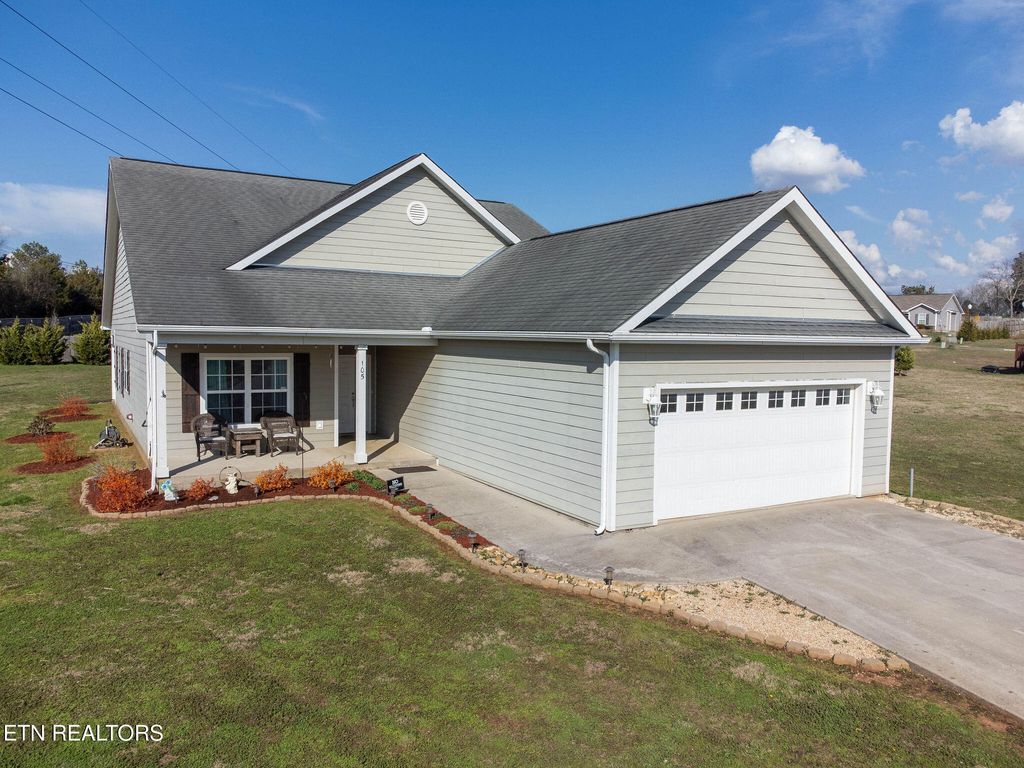 Photo of 105 Legacy Park Blvd, Loudon, TN 37774 (MLS # 1331828)