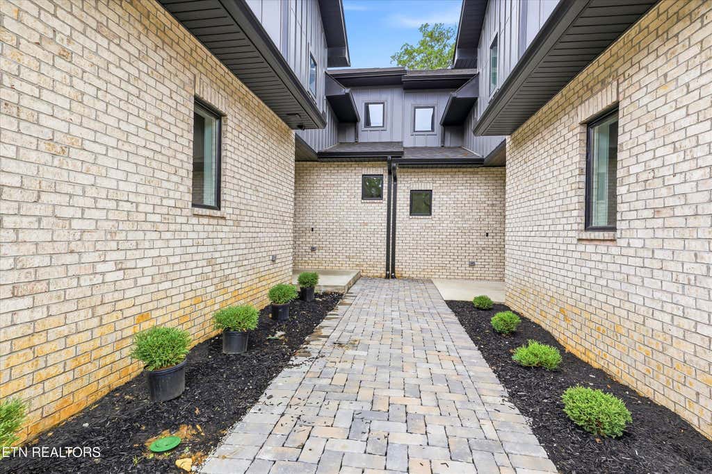 Photo of 635 October Glory Lane, Knoxville, TN 37934 (MLS # 1324899)