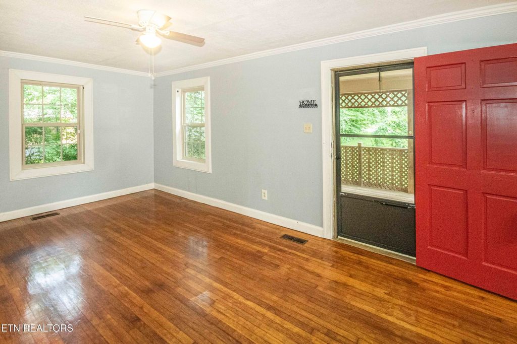 Photo of 1504 Garfield St, Alcoa, TN 37701 (MLS # 1300920)