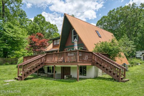 Photo of 91 Lake St, Crossville, TN 38572 (MLS # 1329120)