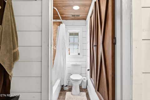 Tiny photo for 91 Lake St, Crossville, TN 38572 (MLS # 1329120)