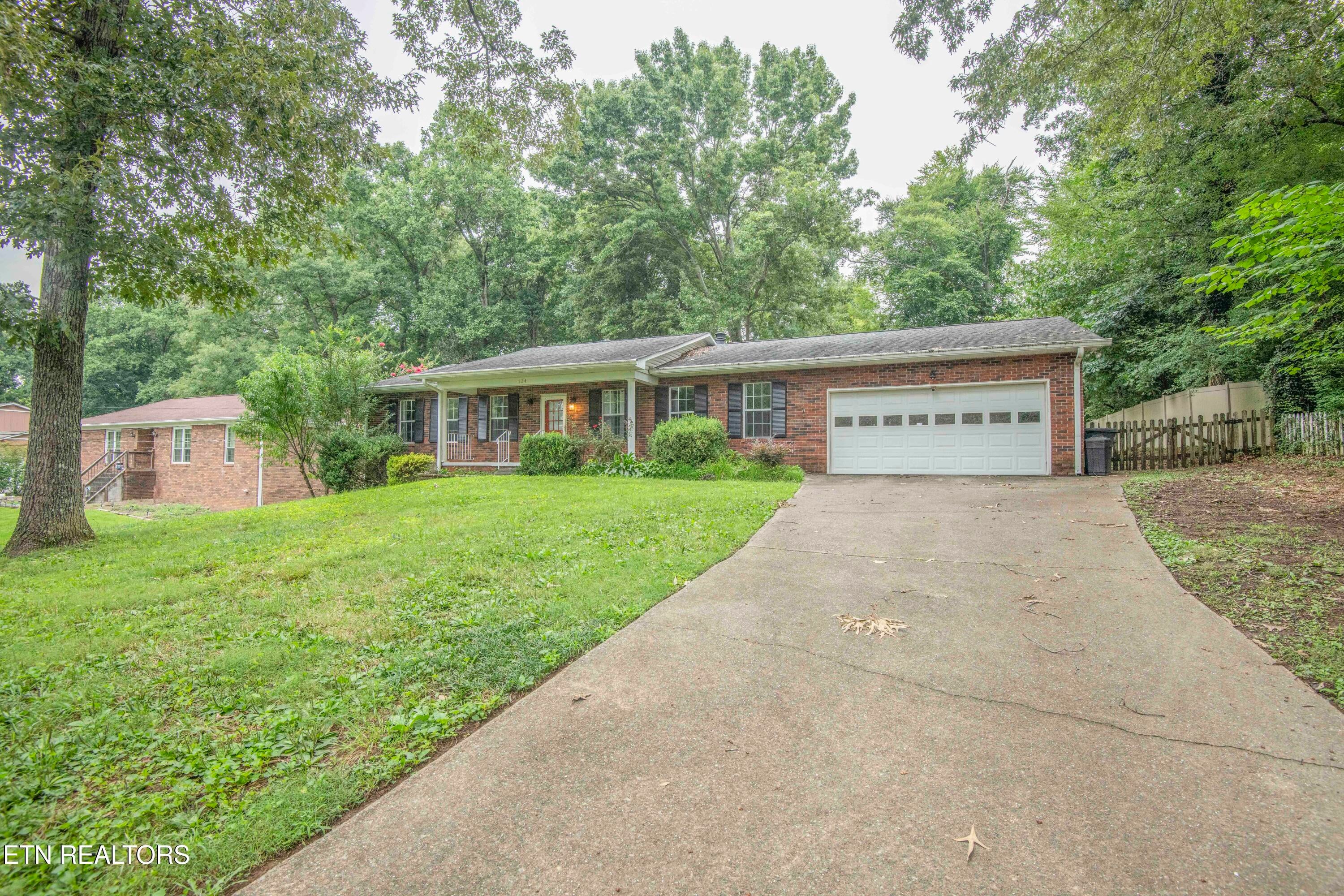 524 Golden Harvest Rd