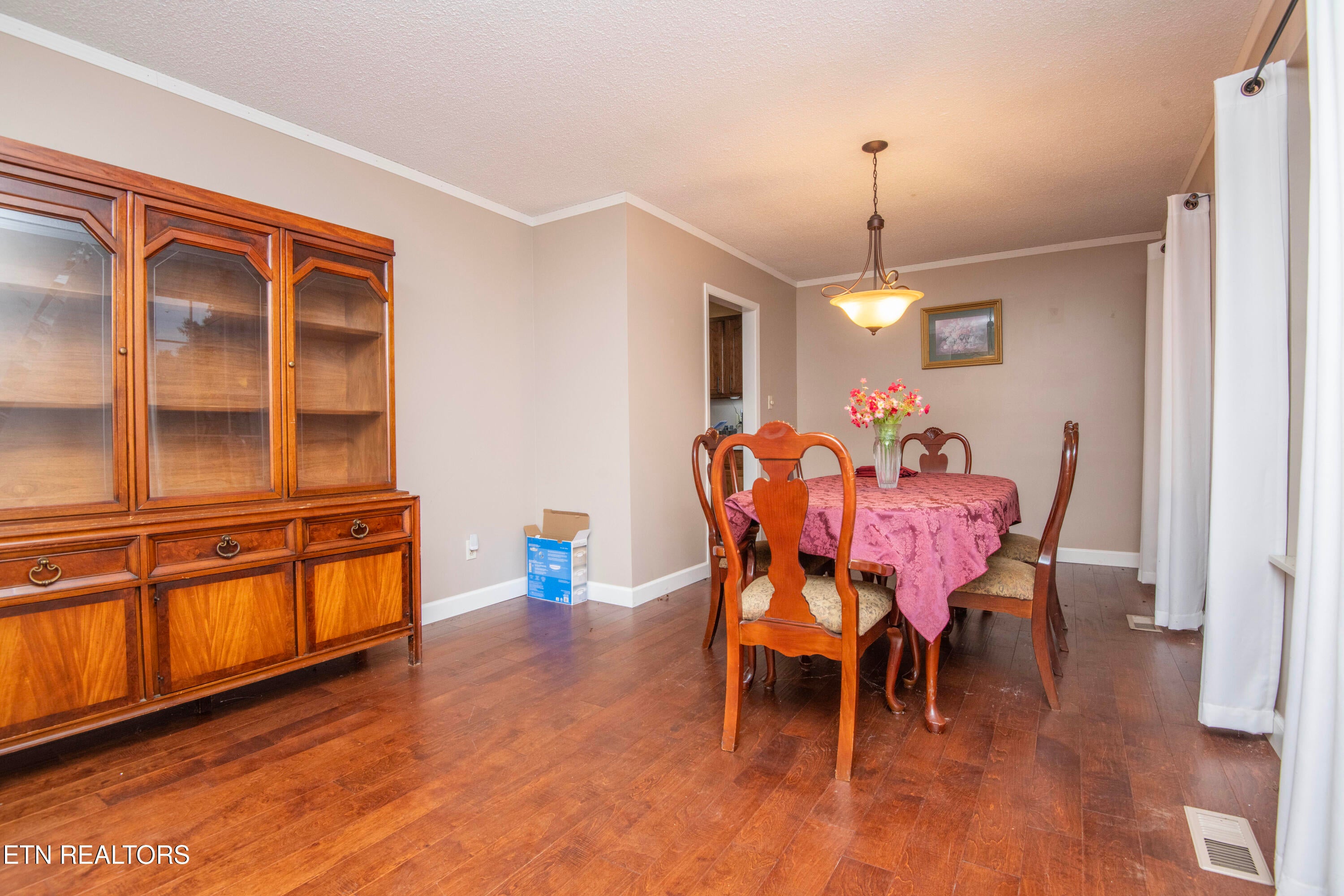 524 Golden Harvest Rd