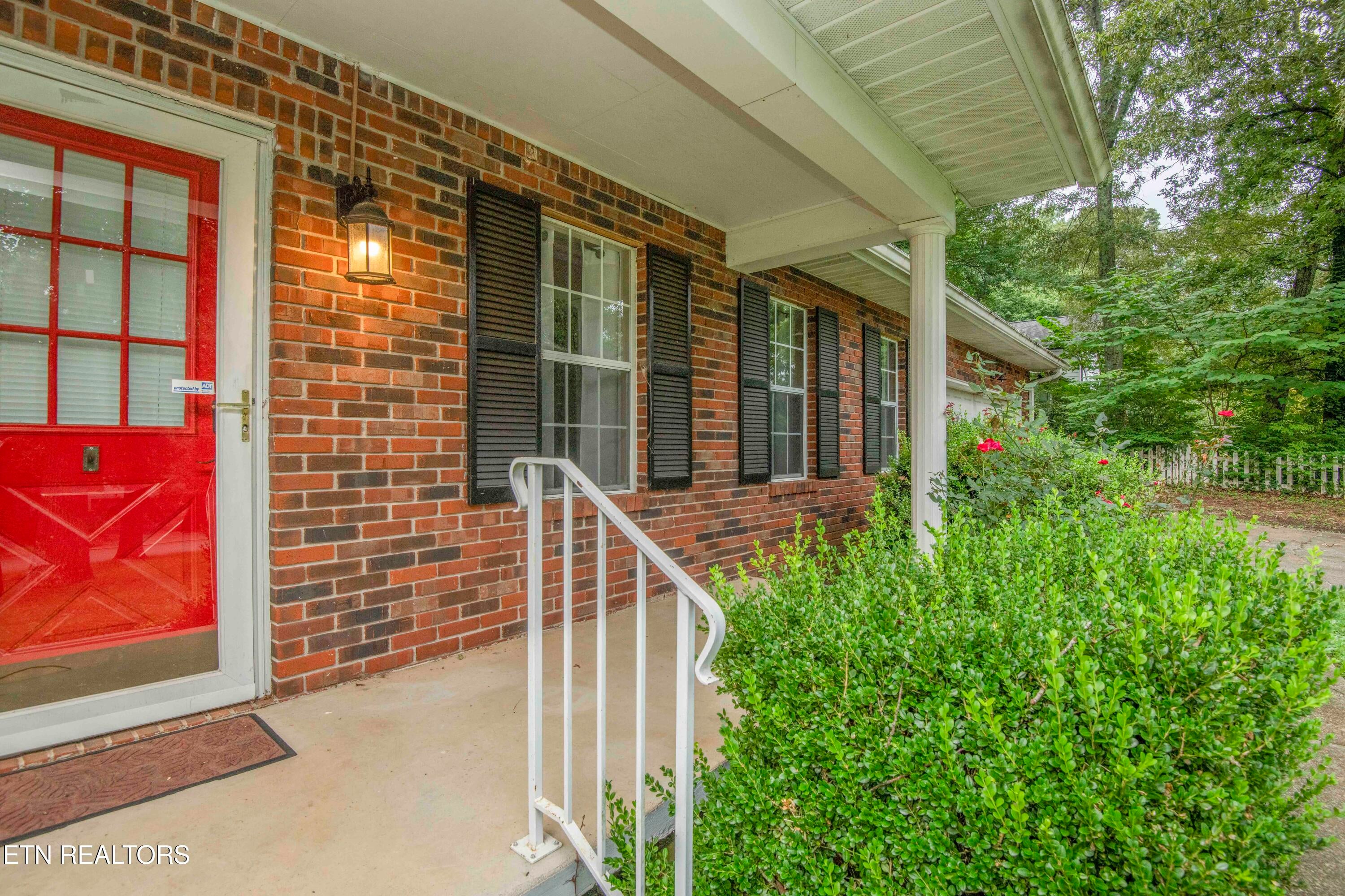 524 Golden Harvest Rd