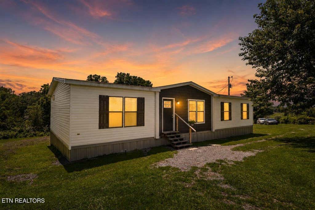 Photo of 387 Price Drive, Speedwell, TN 37870 (MLS # 1350749)