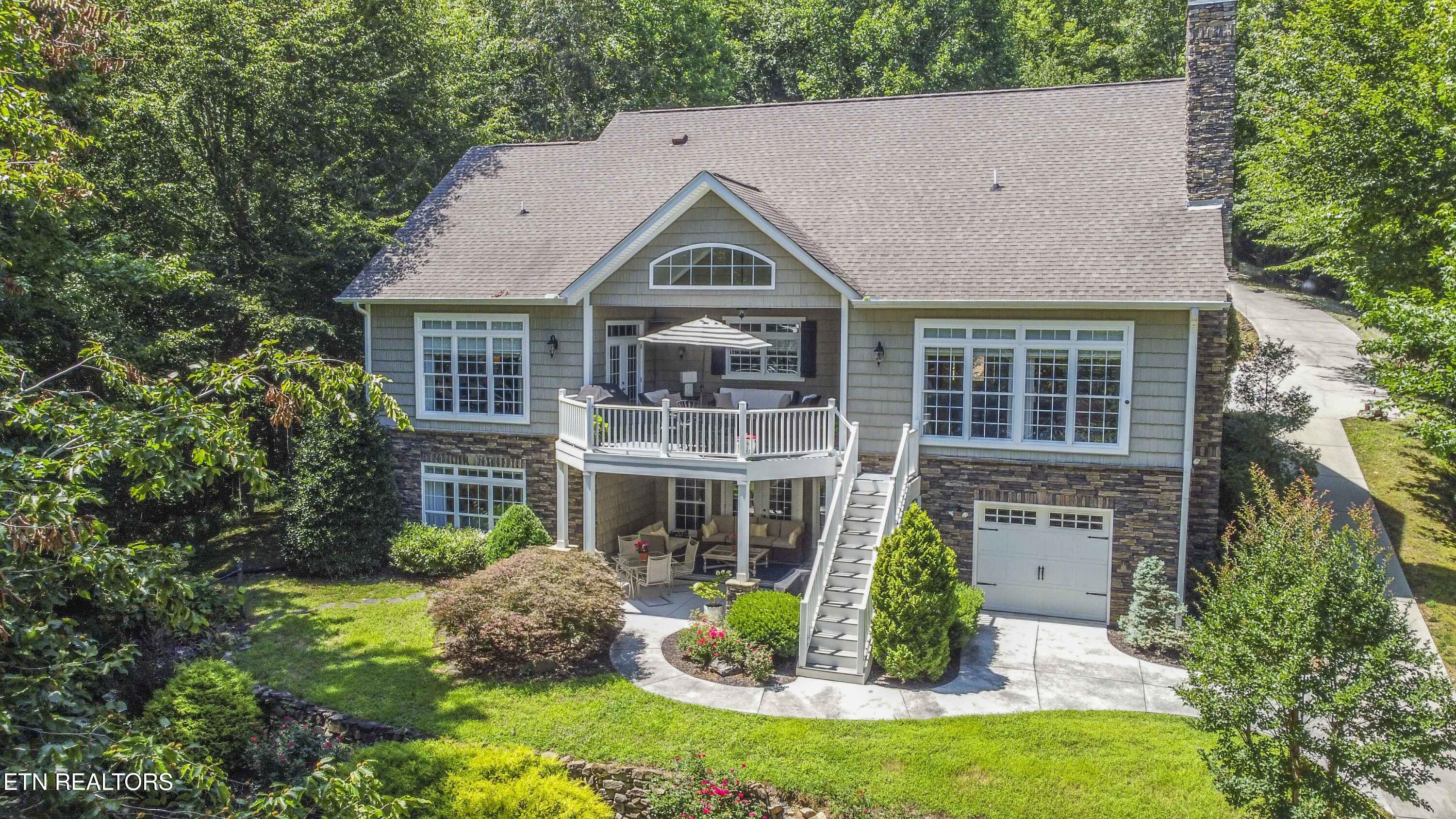 620 Bluff View Rd