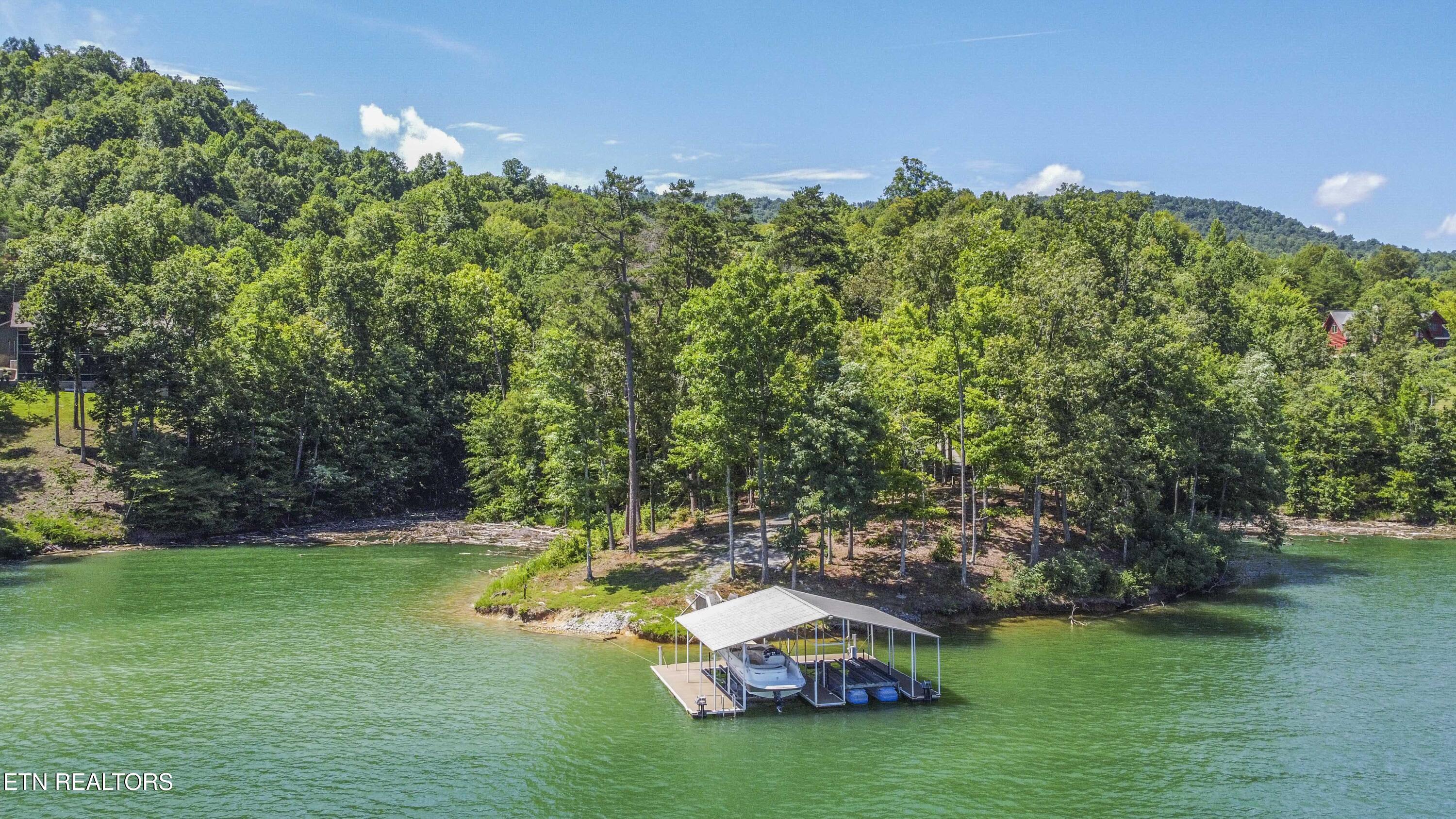 620 Bluff View Rd
