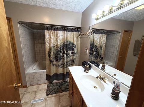 Tiny photo for 204 Omega Rd, Newport, TN 37821 (MLS # 1318757)