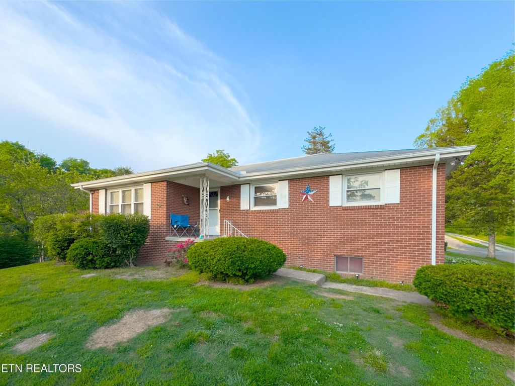 Photo of 161 Cedar Lane, Rocky Top, TN 37769 (MLS # 1300964)