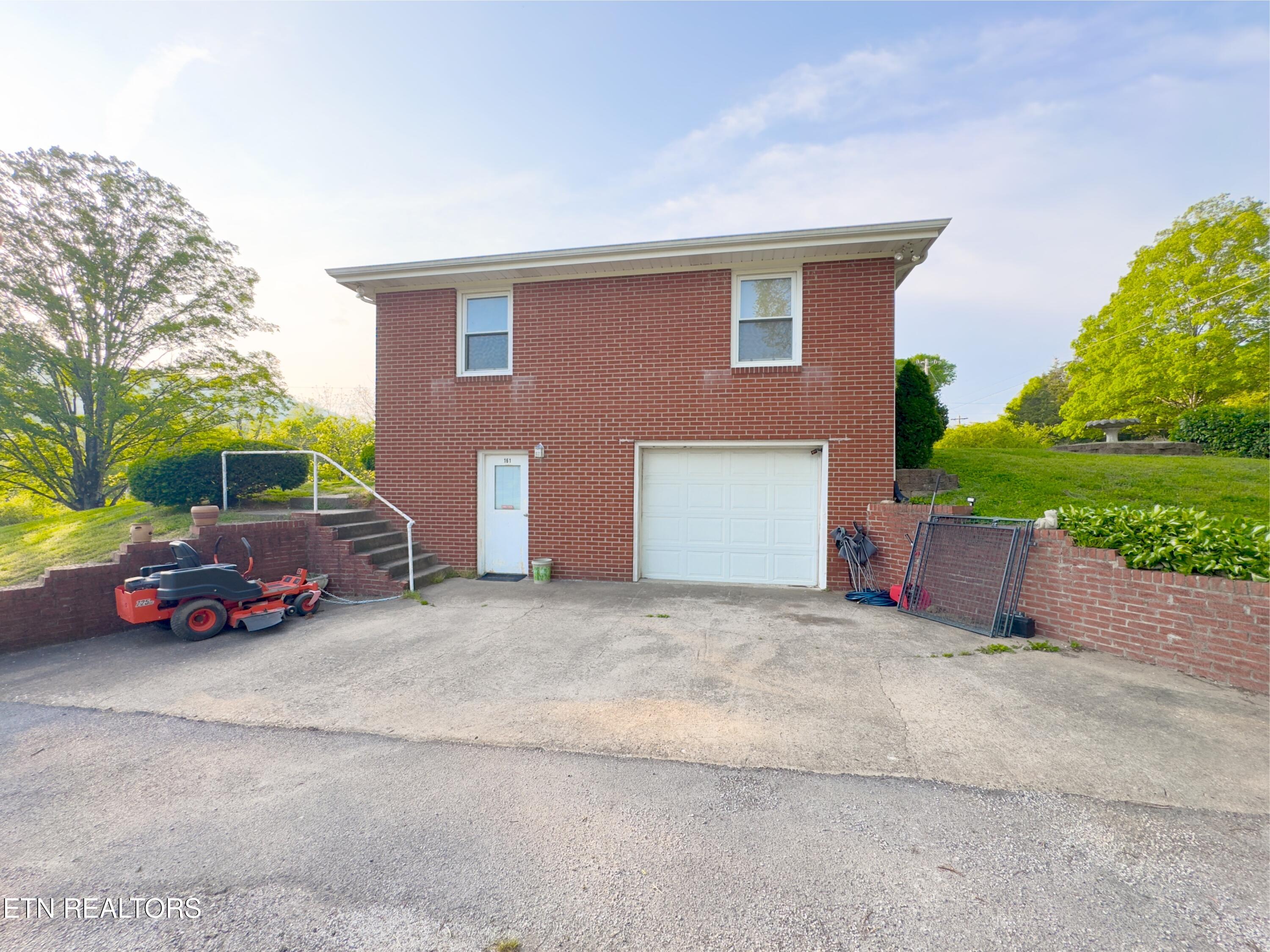 161 Cedar Lane