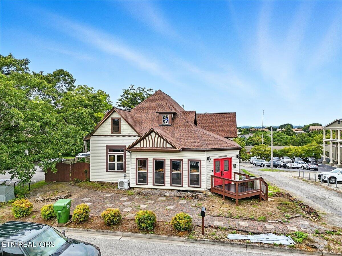 321 High St