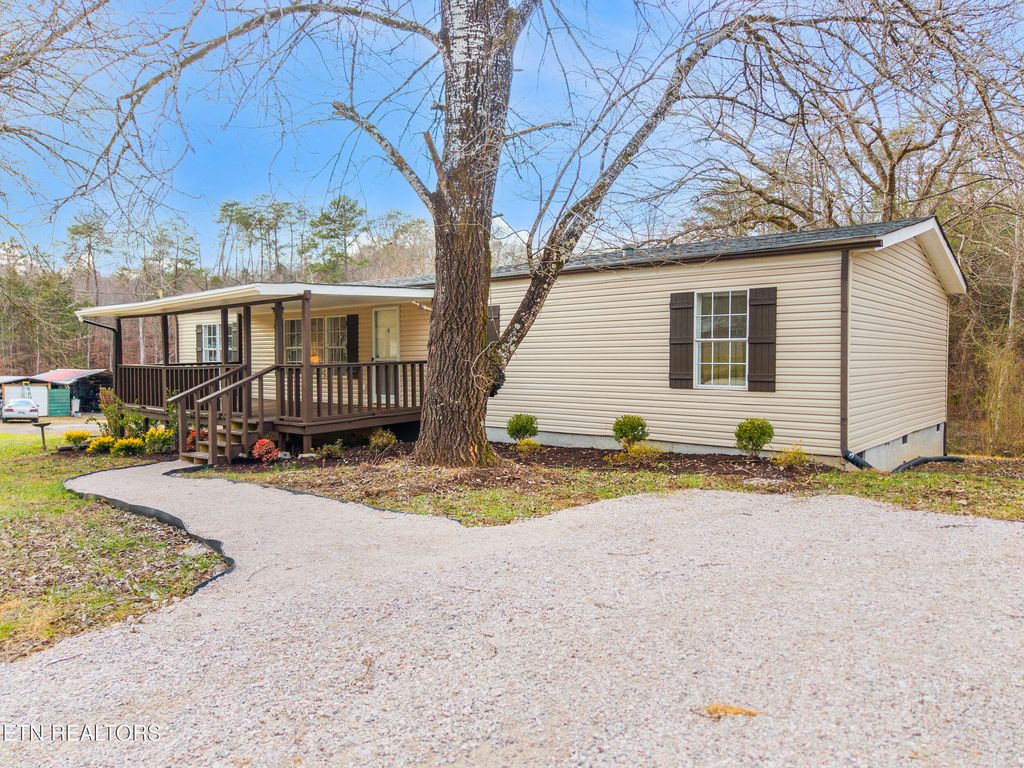 Photo of 9039 Andersonville Pike, Powell, TN 37849 (MLS # 1324910)