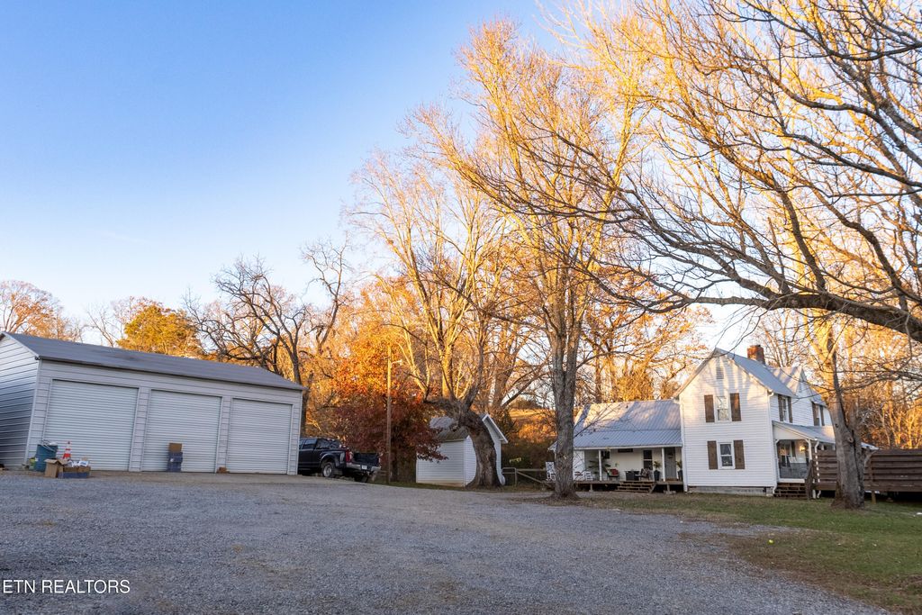 Photo of 6190 Morganton Rd, Greenback, TN 37742 (MLS # 1321238)