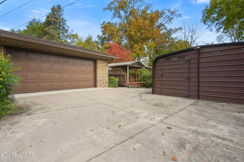 Tiny photo for 909 Riverbend Rd, Clinton, TN 37716 (MLS # 1360413)