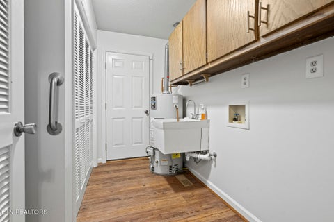 Tiny photo for 909 Riverbend Rd, Clinton, TN 37716 (MLS # 1360413)