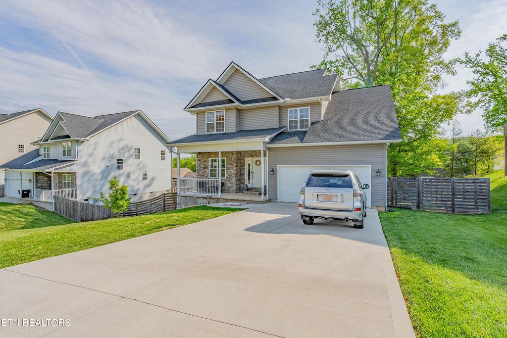 Photo of 3914 Mountain vista Rd, Knoxville, TN 37931 (MLS # 1298772)