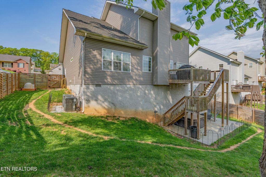 Photo of 3914 Mountain vista Rd, Knoxville, TN 37931 (MLS # 1298772)