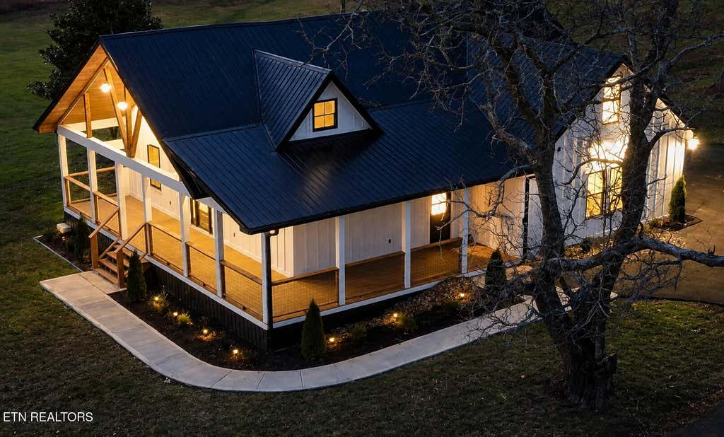 Photo of 1545 Slover Springs Rd, Dandridge, TN 37725 (MLS # 1326869)