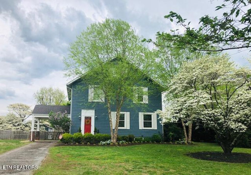 Photo of 1706 Old Niles Ferry Rd, Maryville, TN 37803 (MLS # 1324094)