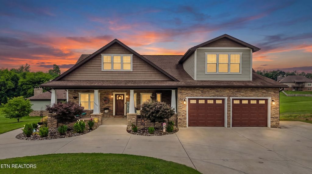 Photo of 1113 Walker Rd, Maryville, TN 37801 (MLS # 1349179)