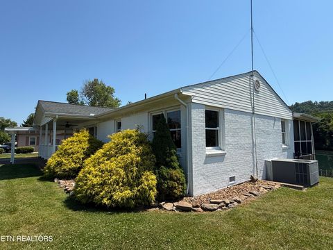 Tiny photo for 408 Riverside Drive, Clinton, TN 37716 (MLS # 1342078)