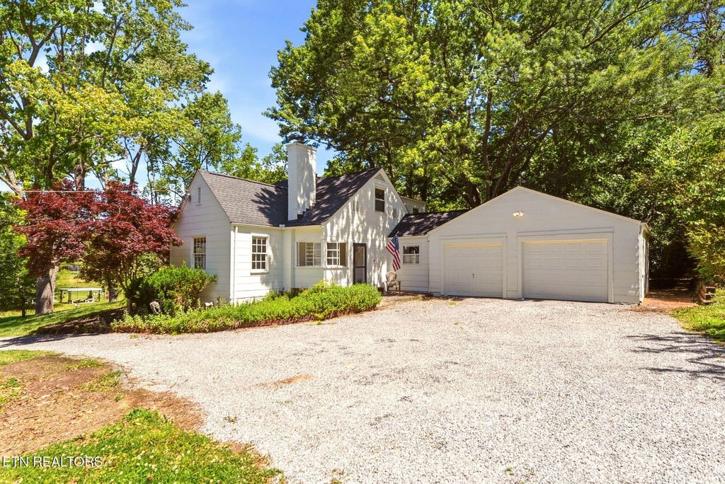 Photo of 5220 Haynes Sterchi Rd, Knoxville, TN 37912 (MLS # 1340756)