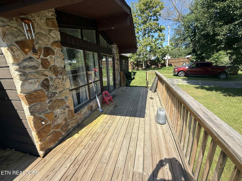 Photo of 135 Duncan Lane, Oneida, TN 37841 (MLS # 1310131)