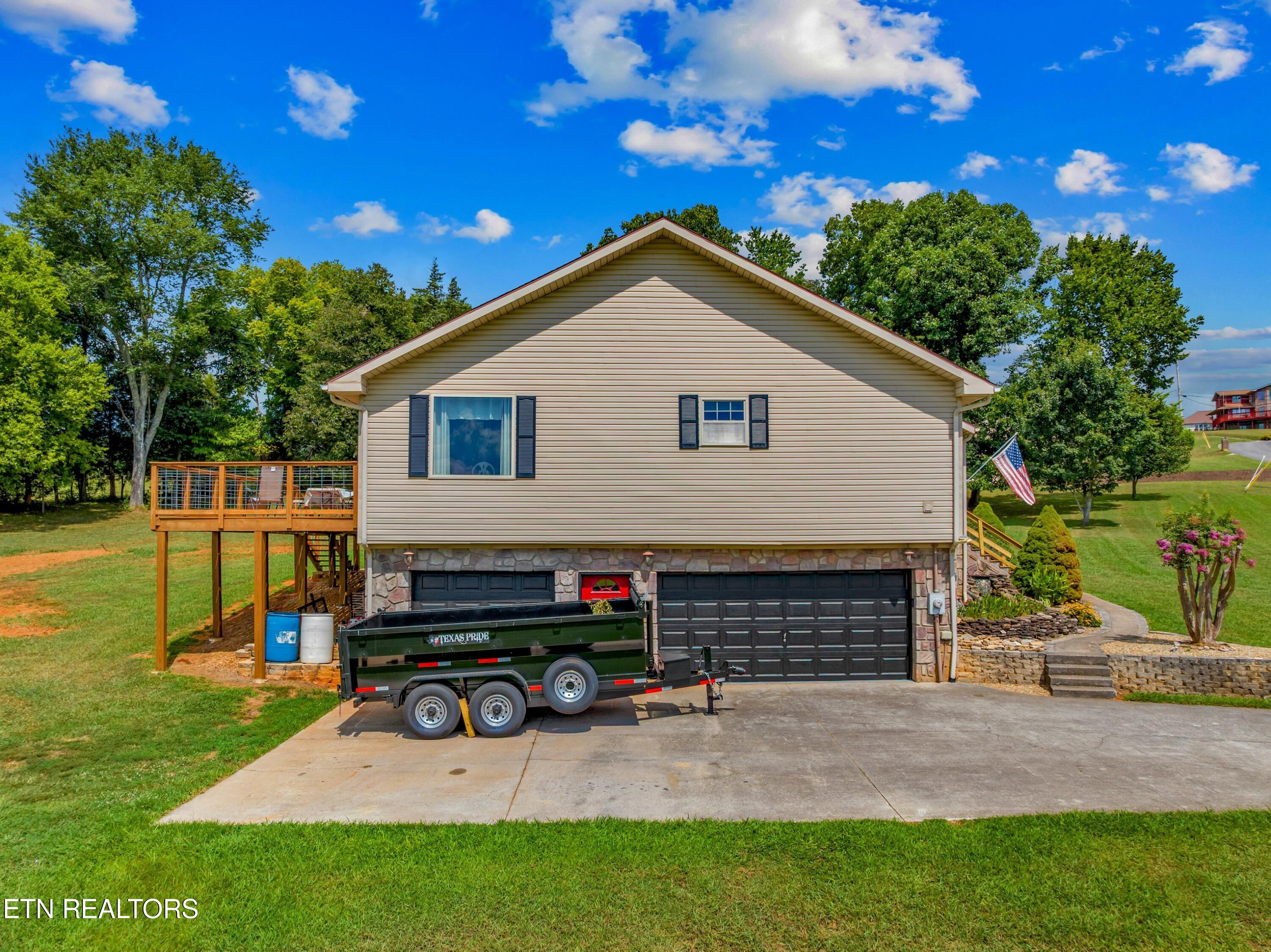 869 Chestnut Grove Circle