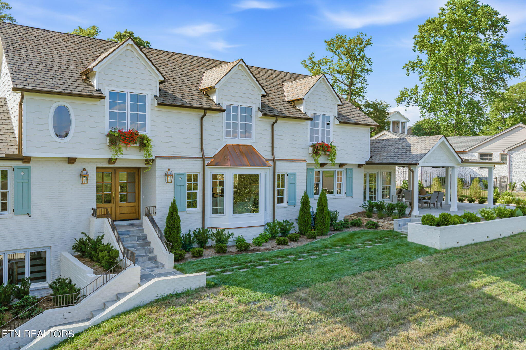 3403 Lake View Drive