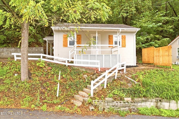 517 CHERRY ST, LA FOLLETTE, TN 37766 - Image 55f1f5e64fa322f4c1c9a7d7df01b0d3/1827329897