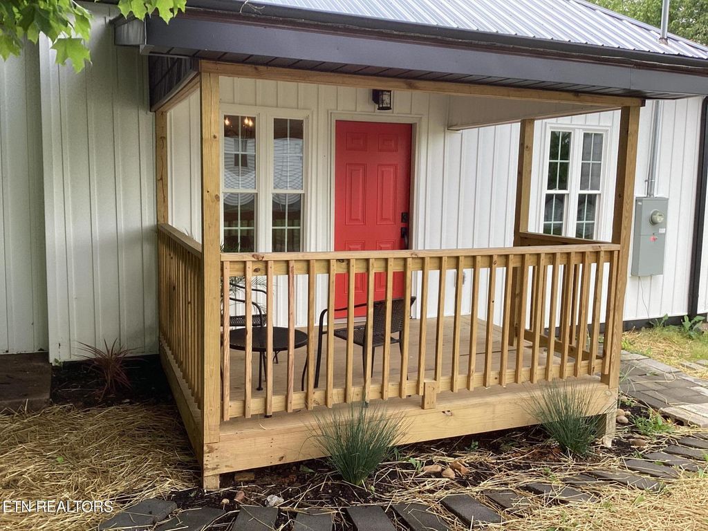 Photo of 9404 Alco Loop, Mascot, TN 37806 (MLS # 1338995)