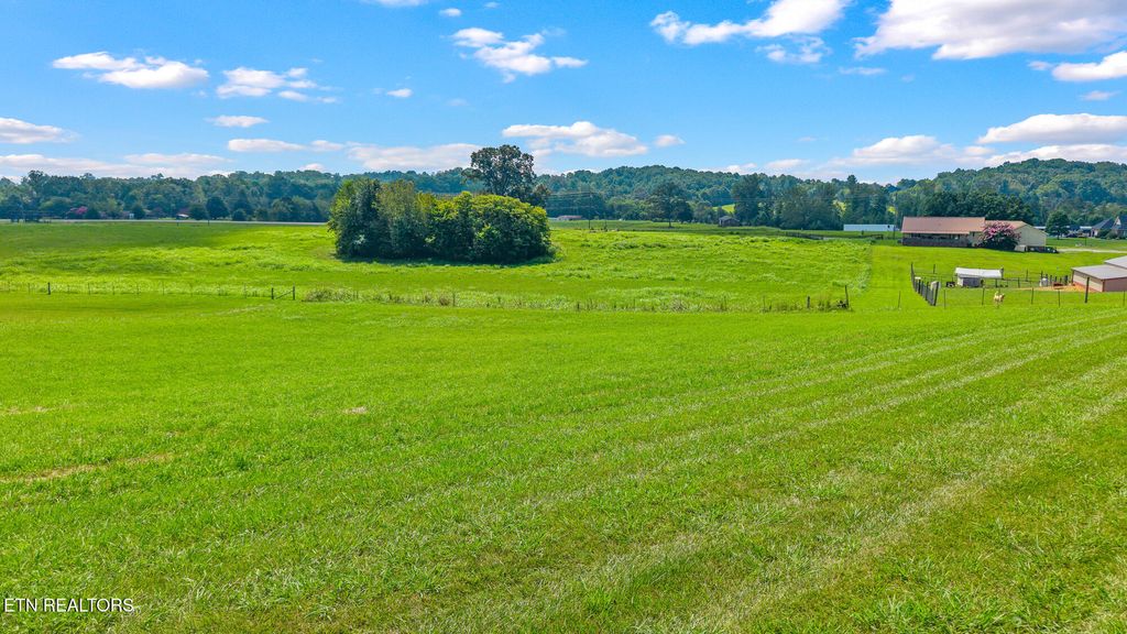 Photo of Oakwood Drive, Madisonville, TN 37354 (MLS # 1309875)