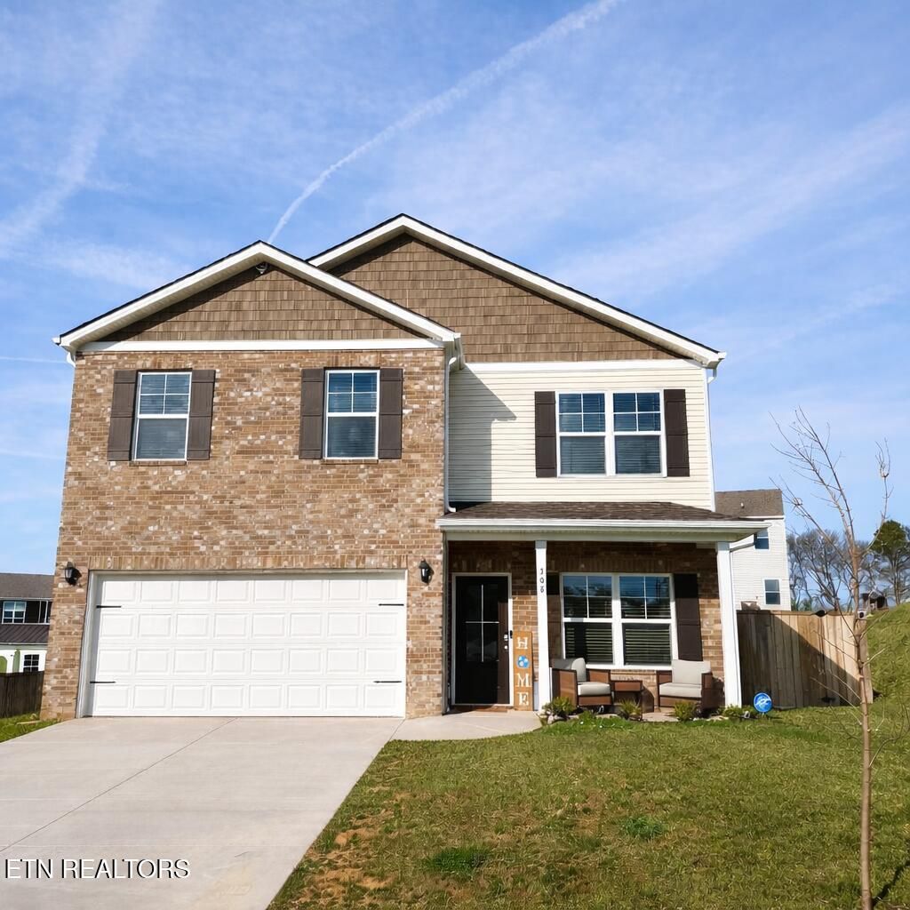 Photo of 308 Heritage Crossing Drive, Maryville, TN 37804 (MLS # 1332755)