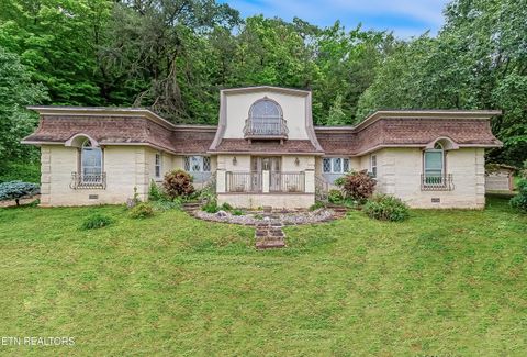 Photo of 130 Old Knoxville Hwy, Oliver Springs, TN 37840 (MLS # 1342558)
