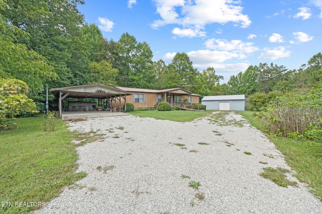 Photo of 1345 Midway Rd, Crossville, TN 38572 (MLS # 1343408)