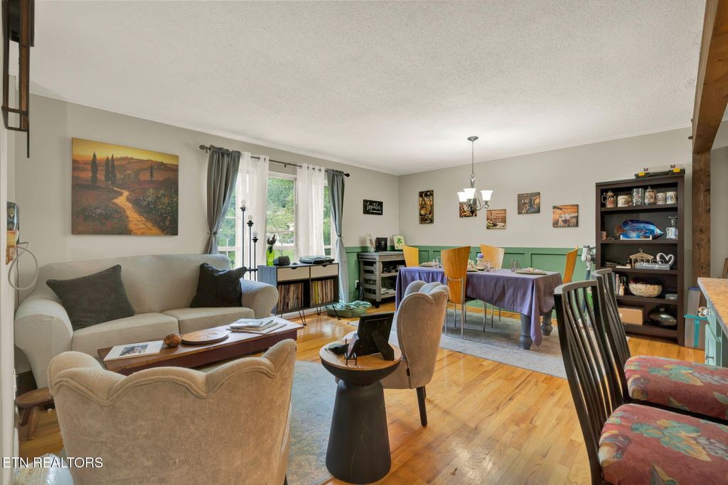 Photo of 166 Rhonda Way, Rockwood, TN 37854 (MLS # 1308924)