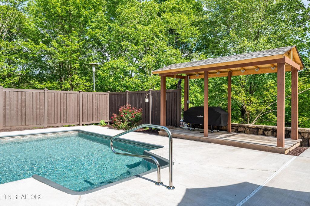 Photo of 615 Springhill Drive, Cleveland, TN 37312 (MLS # 1336439)