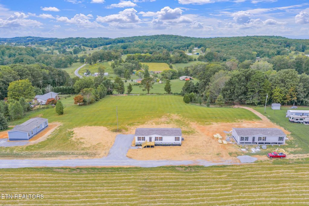 Photo of 118 County Road 314, Sweetwater, TN 37874 (MLS # 1318111)