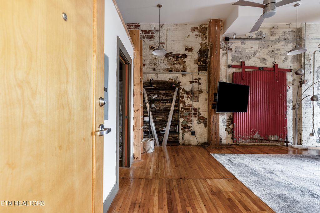 Photo of N 222 North Central Street St #306, Knoxville, TN 37917 (MLS # 1318569)