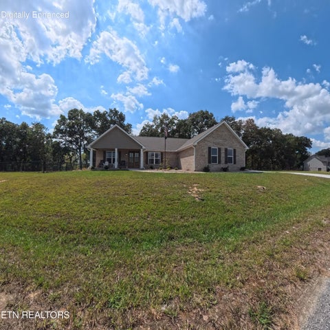 Photo of 370 Estate Loop Tr, Crossville, TN 38555 (MLS # 1355592)