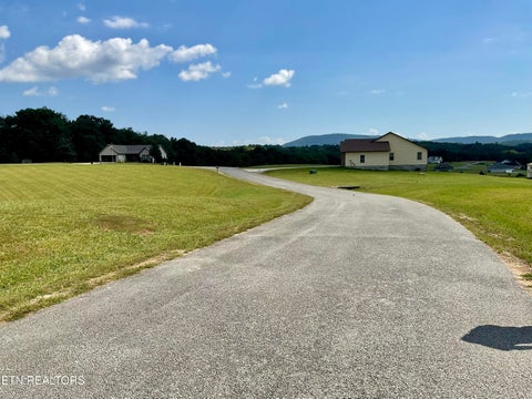 Tiny photo for 370 Estate Loop Tr, Crossville, TN 38555 (MLS # 1355592)